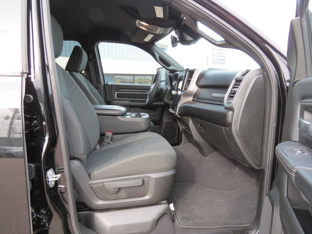Used 2026 RAM 2500 Big Horn AWD/4WD image 17