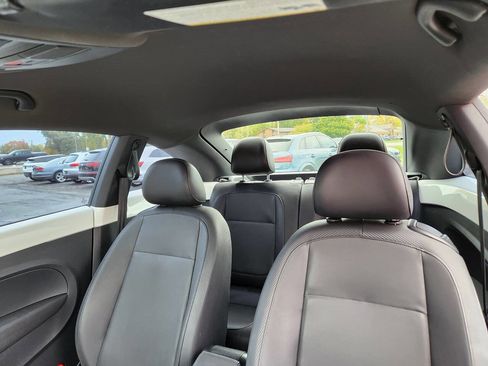 Used 2014 Volkswagen Beetle 2.5 image 13