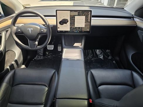 Used 2022 Tesla Model Y Performance AWD/4WD image 11