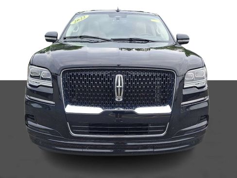 Used 2022 Lincoln Navigator Reserve AWD/4WD image 2