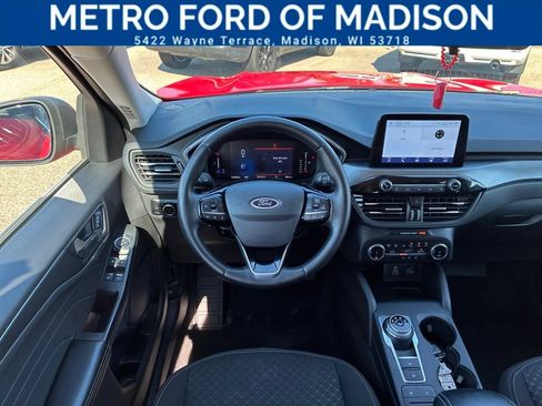 Used 2024 Ford Escape Active AWD/4WD image 13