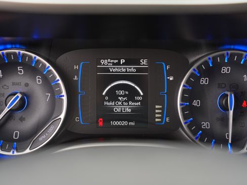 Used 2017 Chrysler Pacifica Touring-L FWD image 30