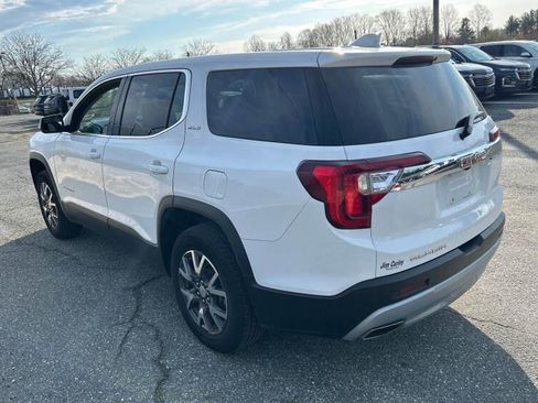 Used 2023 GMC Acadia SLE FWD image 2