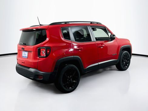 Used 2023 Jeep Renegade Altitude w/ Convenience Group I AWD/4WD image 5