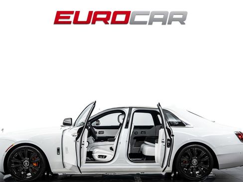 Used 2024 Rolls-Royce Ghost AWD/4WD image 3