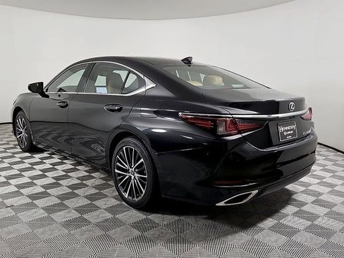 Used 2025 Lexus ES 350 w/ Premium Package FWD image 7