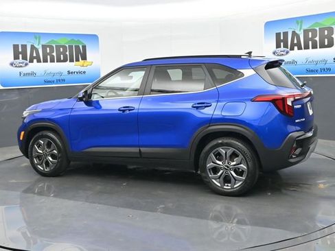 Used 2024 Kia Seltos S AWD/4WD image 3