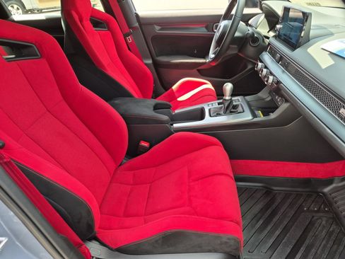 Used 2025 Honda Civic Type R image 29