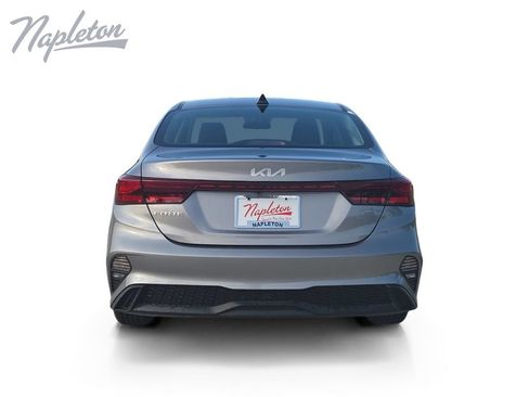 Used 2023 Kia Forte LXS w/ LXS Technology Package FWD image 4