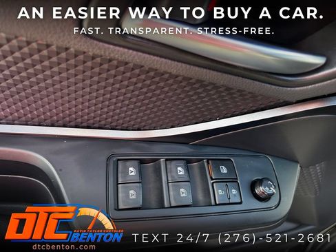 Used 2019 Toyota C-HR LE FWD image 13