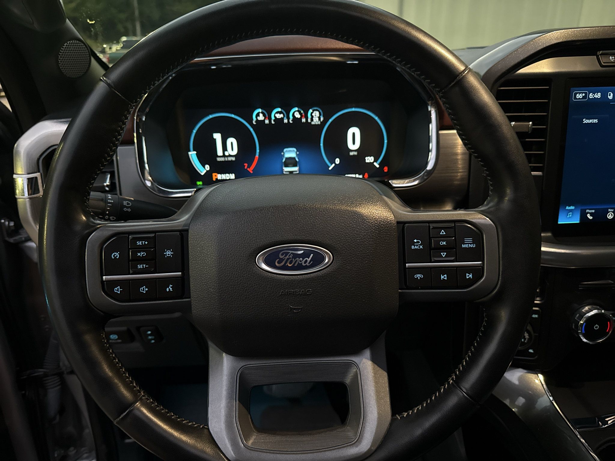Used 2022 Ford F150 Lariat AWD/4WD image 14