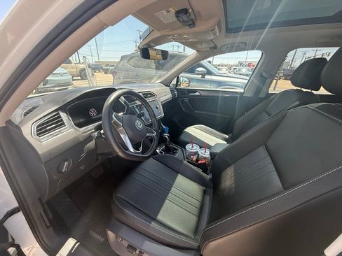 Used 2023 Volkswagen Tiguan SE FWD image 10