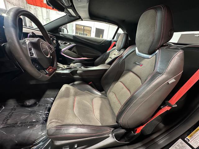 Used 2022 Chevrolet Camaro ZL1 RWD image 21