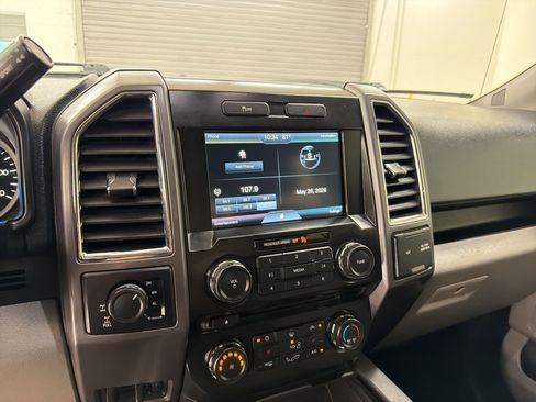 Used 2015 Ford F150 XLT w/ Equipment Group 302A Luxury AWD/4WD image 22