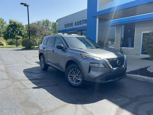 Used 2021 Nissan Rogue S AWD/4WD image 1