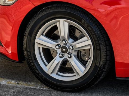 Used 2017 Ford Mustang Coupe RWD image 43