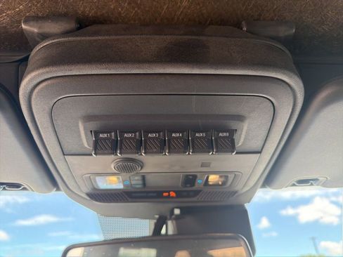Used 2021 Ford Bronco Outer Banks AWD/4WD image 16