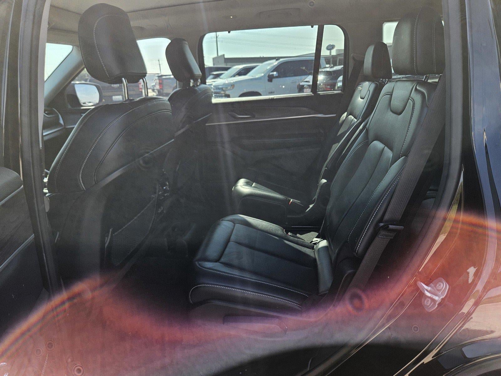 Used 2023 Jeep Grand Cherokee L Limited w/ Luxury Tech Group II AWD/4WD image 9