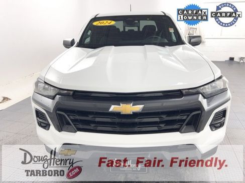 Used 2024 Chevrolet Colorado LT w/ LT Convenience Package II image 2
