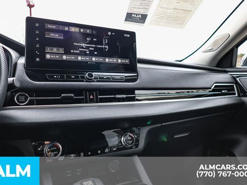 Used 2025 Mitsubishi Outlander SE image 44