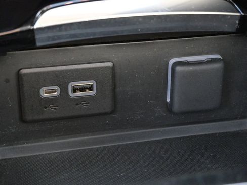 Used 2023 Buick Envision Essence w/ Sport Touring Package image 45