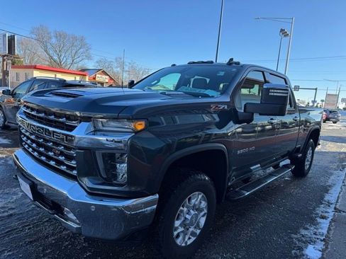 Used 2020 Chevrolet Silverado 3500 LTZ w/ LTZ Plus Package image 3