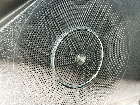 Used 2020 Ford Expedition Max Limited image 19