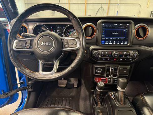Used 2021 Jeep Gladiator Mojave AWD/4WD image 6