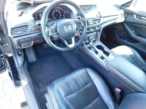 Certified 2018 Honda Accord Touring image 15