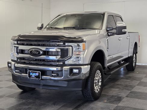 Used 2022 Ford F250 XLT w/ XLT Premium Package image 4