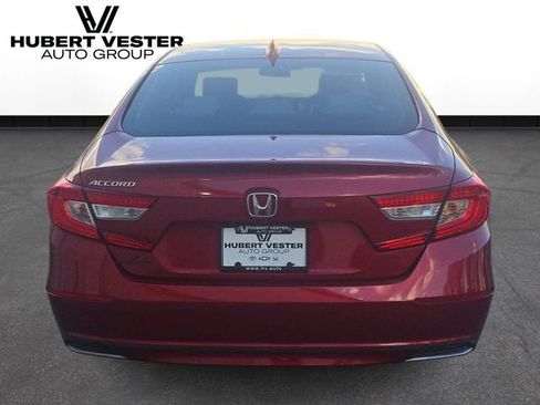 Used 2018 Honda Accord LX image 7