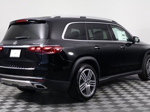 New 2026 Mercedes-Benz GLS 450 4MATIC image 2