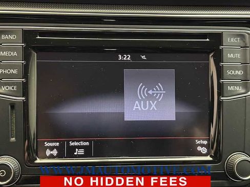 Used 2017 Volkswagen Passat 1.8T R-Line w/ R-Line Lighting Package image 25