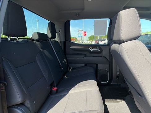 Used 2025 Chevrolet Silverado 1500 LT AWD/4WD image 15