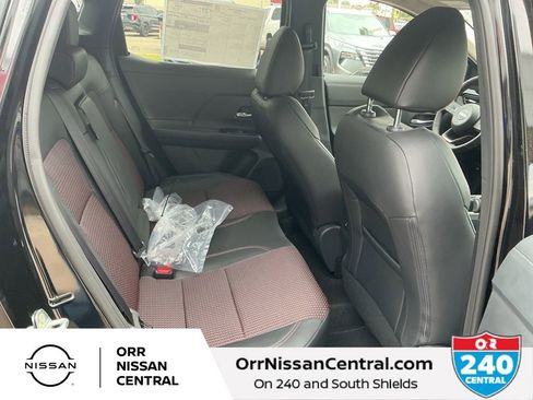 New 2026 Nissan Kicks SR FWD image 12