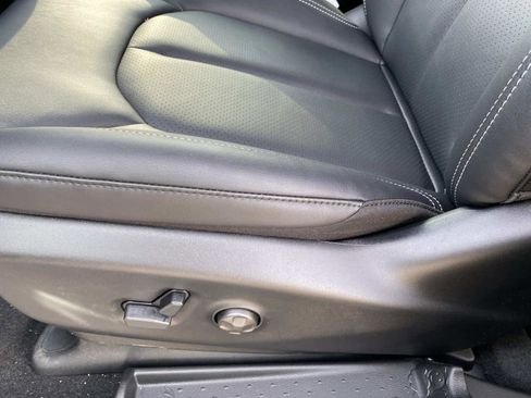 New 2026 Chrysler Pacifica Select image 9