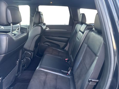 Used 2019 Jeep Grand Cherokee Altitude image 10