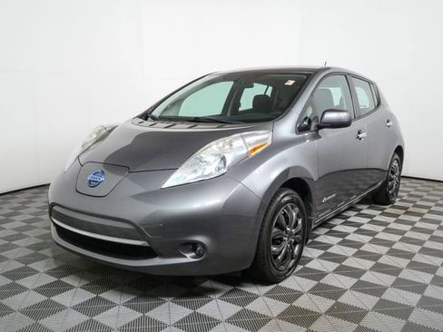 Used 2015 Nissan Leaf S w/ Charge Package image 2