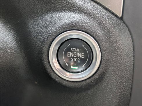 Used 2021 Chevrolet Silverado 1500 LT image 20