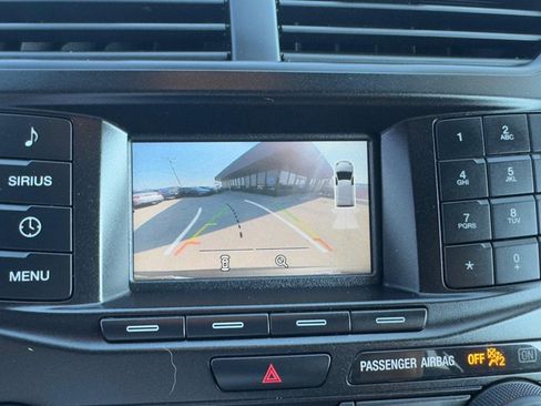 Used 2018 Ford Explorer XLT image 26