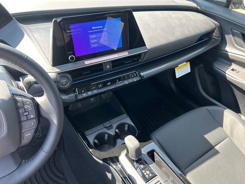 New 2026 Toyota Prius FWD image 28