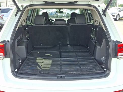 Used 2023 Volkswagen Atlas SE AWD/4WD image 24