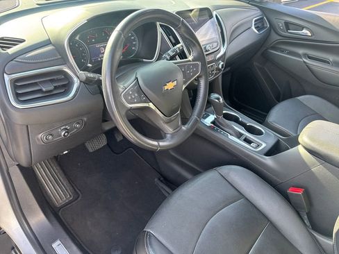 Used 2021 Chevrolet Equinox Premier AWD/4WD image 17