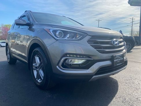 Used 2018 Hyundai Santa Fe Sport image 3