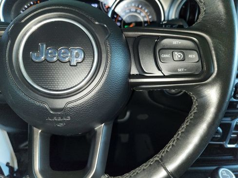 Used 2022 Jeep Gladiator Sport AWD/4WD image 26