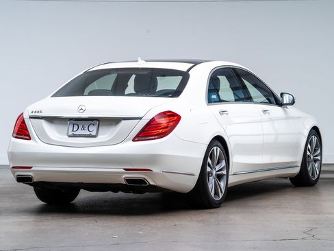 Used 2015 Mercedes-Benz S 550 Sedan image 7