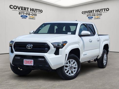 Used 2024 Toyota Tacoma SR5 RWD image 1