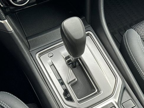 Used 2022 Subaru Forester Premium AWD/4WD image 21