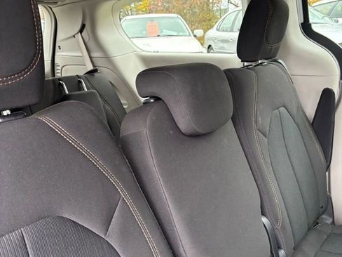 Used 2018 Chrysler Pacifica Touring Plus w/ Tire & Wheel Group image 28