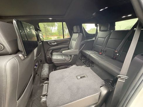 Used 2021 Chevrolet Tahoe LT w/ Luxury Package image 19